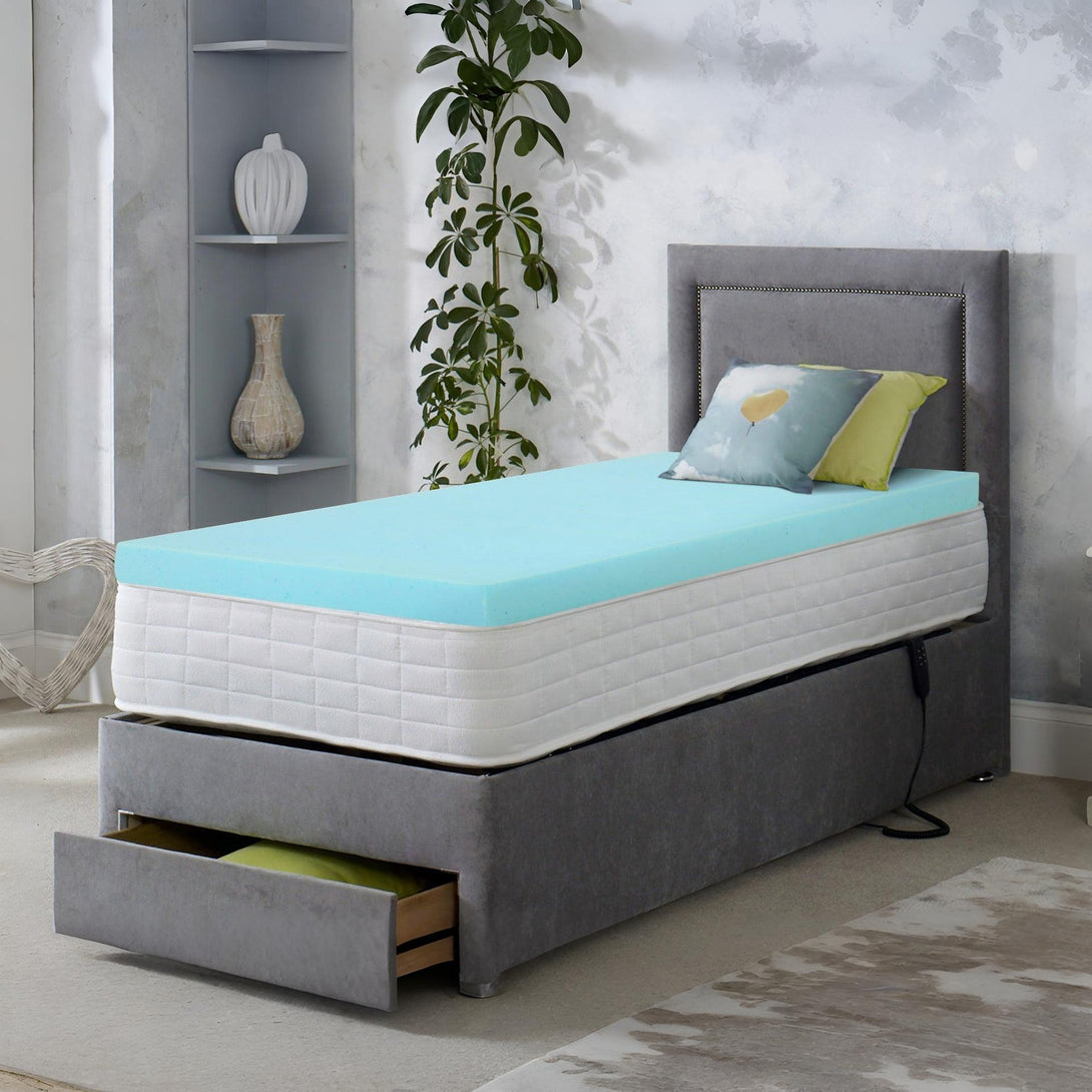 Comfort Plush Gel Memory Foam Mattress Topper - King Single