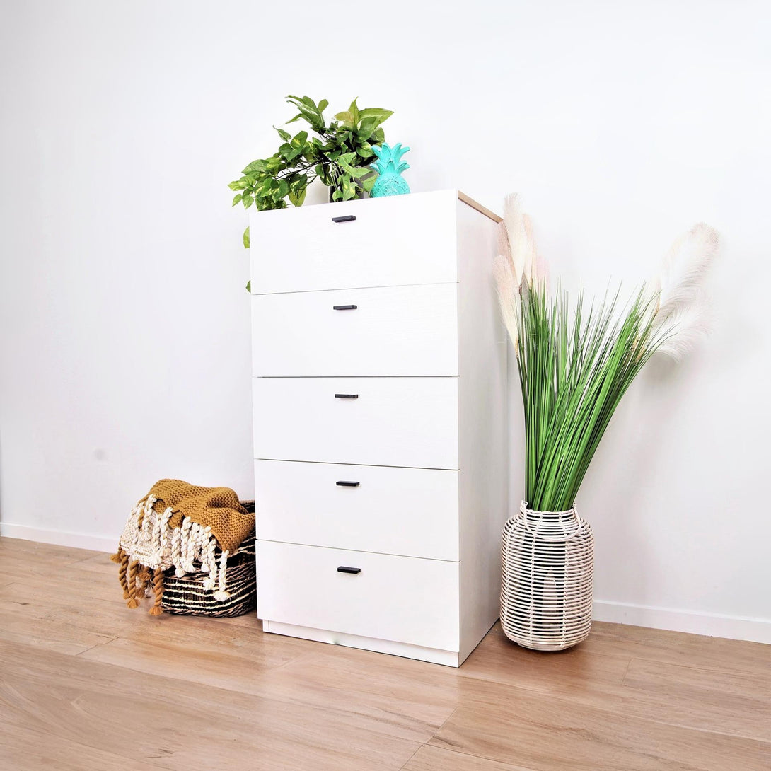 Hekla Tallboy 5 Drawer Chest Dresser - White