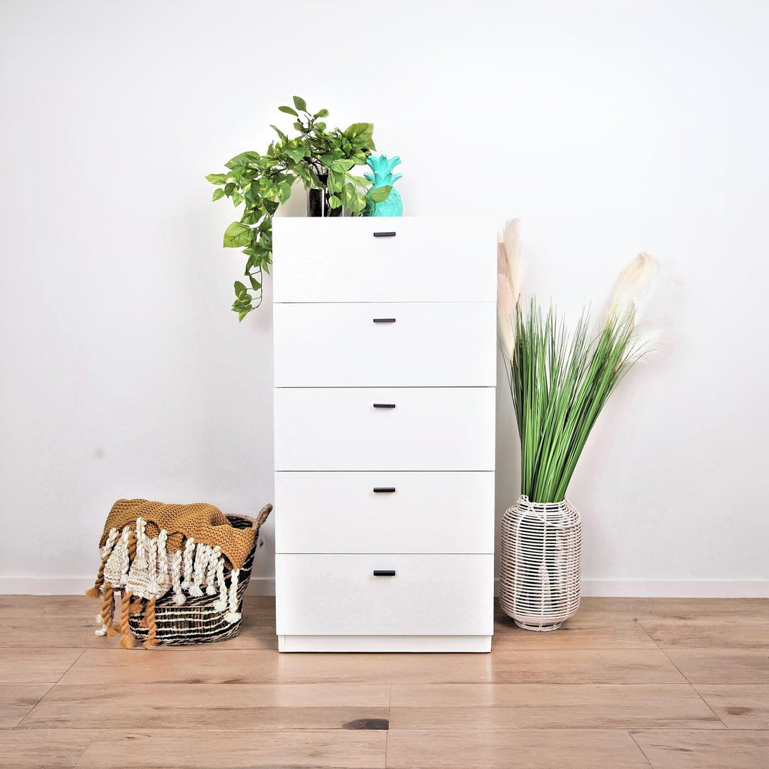 Hekla Tallboy 5 Drawer Chest Dresser - White