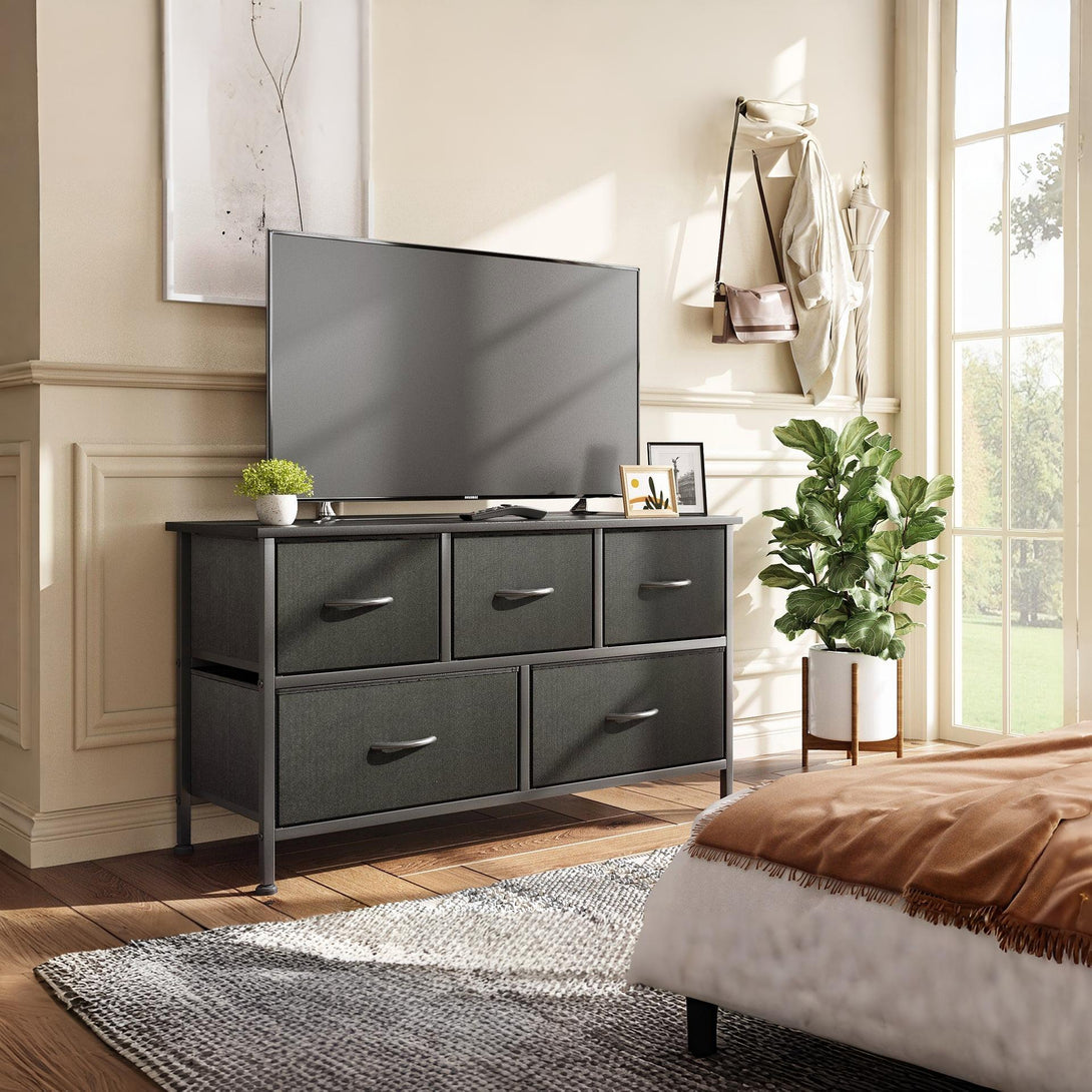 Madilyn 5 Drawers Lowboy - Black
